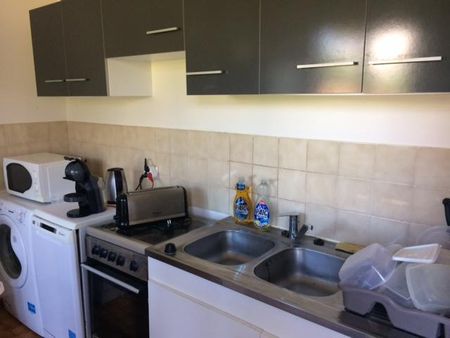 Location Appartement 2 pièces 49m² LES VANS 07140 - Photo 3