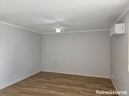 Freshly Renovated 2 Bedroom Duplex - Photo 1