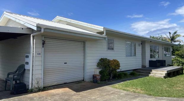 3 Bedroom - Kaiti - Photo 1