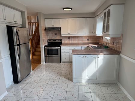 For Lease - 115 Tall Grass Trail Unit# Upper, Vaughan, Ontario - Photo 5