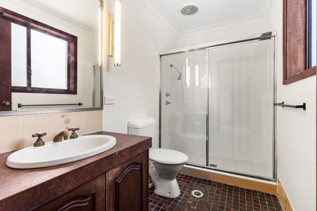 24 Glenhaven Place, Oyster Bay NSW 2225 - House For Rent | Domain - Photo 5