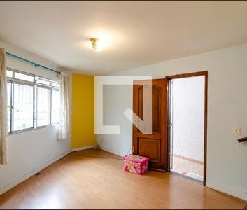 Casa para alugar com 130m², 3 quartos e 3 vagas - Foto 1