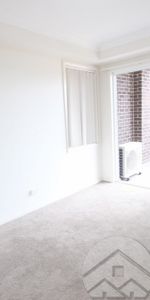 Spacious 2 bedroom unit for rent - Photo 3