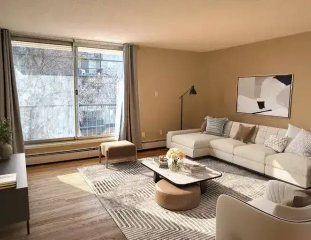 Sunny South Facing 1 Bedroom Corner - Beltline - ALL Utilities Included - Cats Very Welcome - No pet fee | 1220 13 Avenue Southwest, Calgary - Photo 1