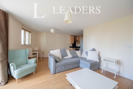 2 bedroom apartment to rent The Roundhouse, Gunwharf Quays Portsmouth, Hampshire, PO1 - Photo 2