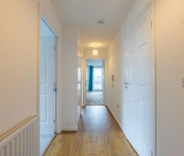 2 bedroom flat to rent - Photo 4