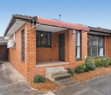 3/2 Coorie Ave, Bayswater VIC 3153 - House For Rent | Domain - Photo 6