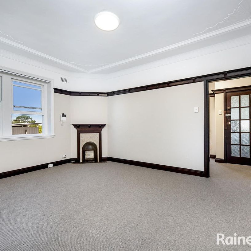 Two Bedroom Art Deco Apartment In Dulwich Hill - Photo 1