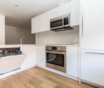 365 Eglinton Avenue East - Photo 1