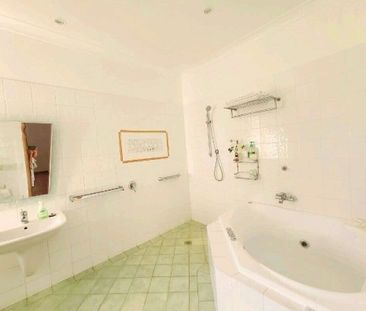 Frenchs Forest - Photo 1