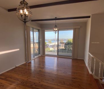 4 Albert Street, Valentine NSW 2280 - House For Rent | Domain - Photo 2