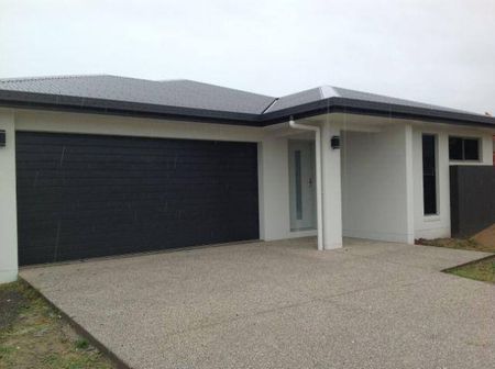 4 Bedroom Fully Air-conditioned Home - Photo 4