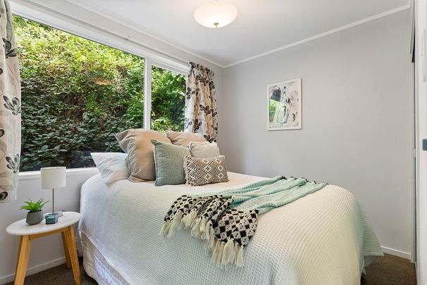 Charming 2BR Unit in Ngaio! - Photo 1