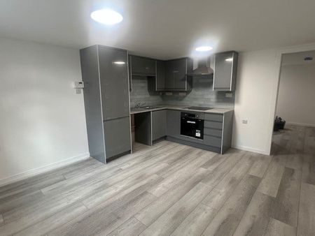 1 Bed Flat, Meanwood Road, LS6 - Photo 4