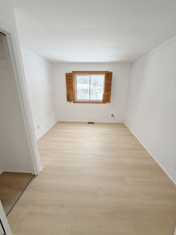 711 Algoma Avenue #Main level - Photo 5