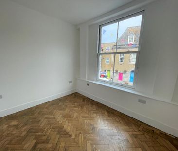 3 bedroom flat to rent - Photo 6