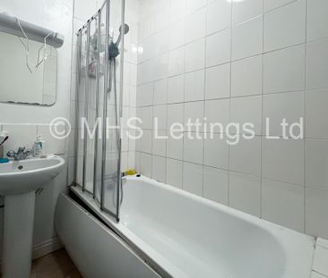 5 Bedroom Mid Terraced House for rent in Headingley Avenue - Photo 5