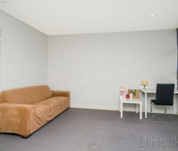 13/101 Murray Street, PERTH - Photo 4