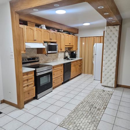 For Lease - 390 Dixon Road Unit# 409, Toronto, Ontario - Photo 2