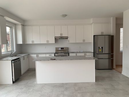 For Lease - 23 AMBER Drive, Wasaga Beach, Ontario - Photo 4