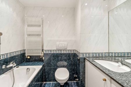 Beautiful 7.5 room in the heart of Florissant - Photo 4