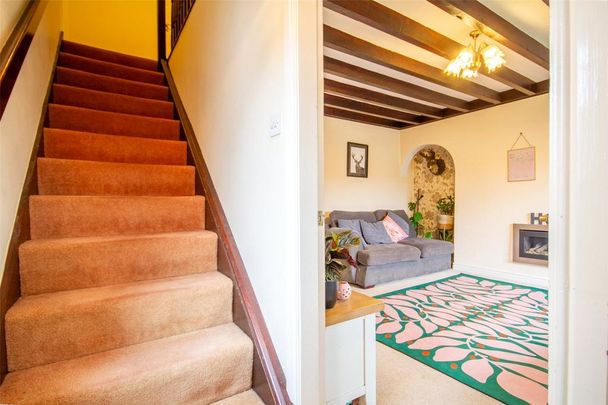 4 bedroom semi-detached house to rent - Photo 1