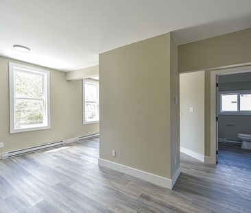 Orillia: 1 Bedroom Basement Apartment, Parkview Ave. - Photo 5