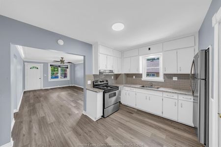 For Lease - 1356 PILLETTE, Windsor, Ontario - Photo 3