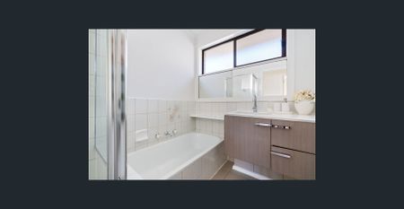 Light filled family home - Available Now. - Photo 5