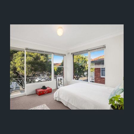 Superb apartment near public transport - Photo 3