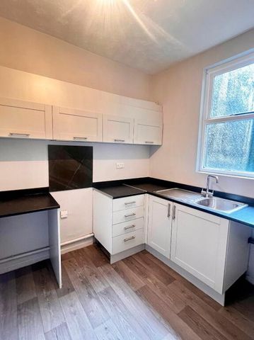 50a Bay Road, Larne, BT40 1DG - Photo 5