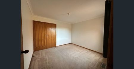 Two-Bedroom Unit in Quiet Rear Position - Photo 5