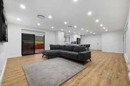 Stylish Family Living in a Peaceful Location - Photo 5