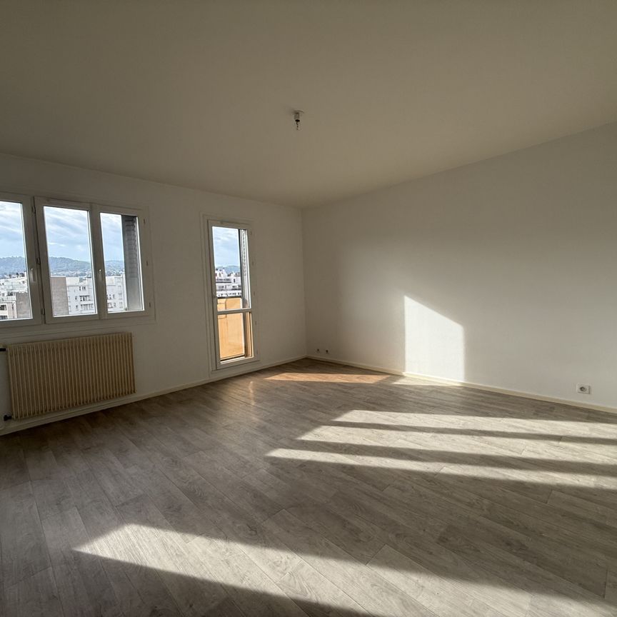 Location Appartement 1 pièce 35m² CLERMONT FERRAND 63000 - Photo 1