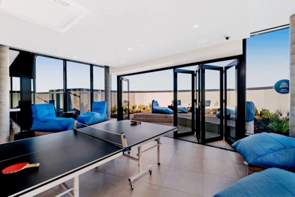 Signature Studio Apartment - Photo 1