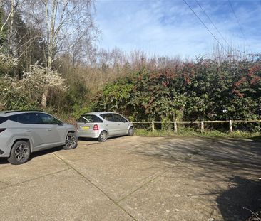 2 bedroom house to rent Goodlands Vale, Hedge End, Southampton, Ham... - Photo 4