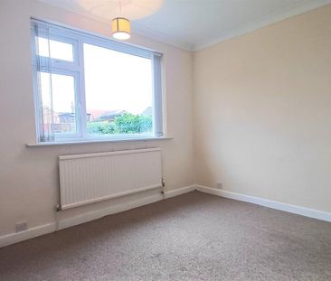 St. Marys Crescent, Tickhill, Doncaster - Photo 3