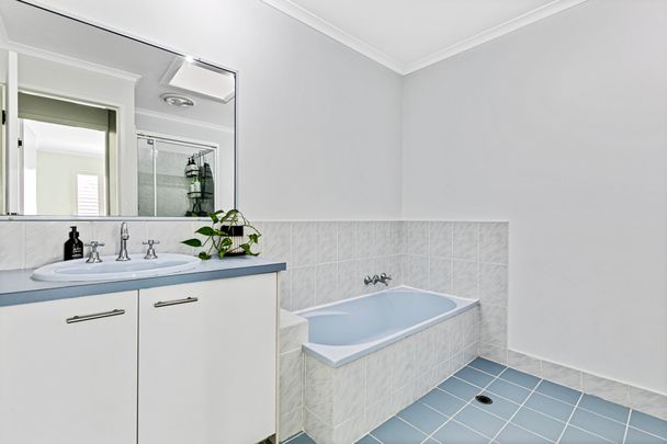 Easy Coastal Living, Moments to Mudjimba Beach! - Photo 1