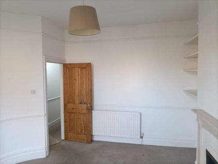 2 Bed Flat, East Dulwich, SE22 - Photo 2