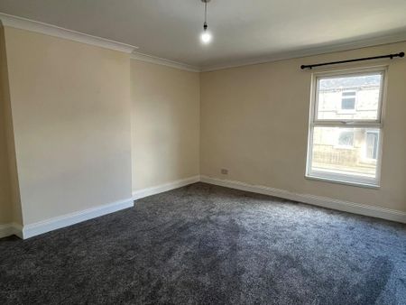 3 bedroom house to rent - Photo 2