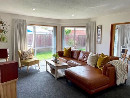 Family Home in a Prime Location - Photo 2