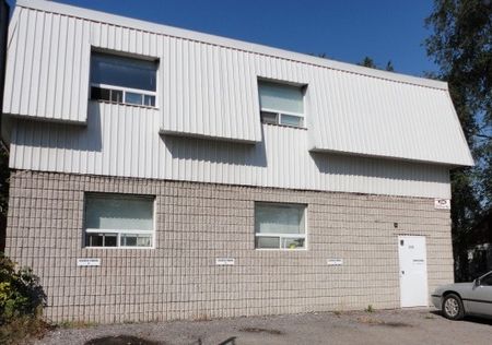 236 Tiffin Street - Photo 3