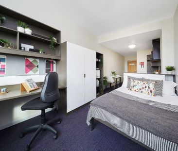 Self Contained Studio - Photo 1