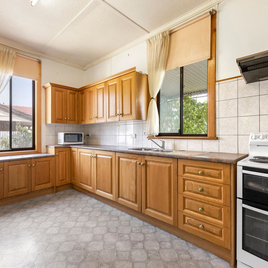 268 Hampstead Road, Clearview SA 5085 - House For Rent - $560 | Domain - Photo 1