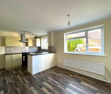 1 bedroom semi-detached house to rent - Photo 2