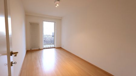 Instapklaar appartement met twee slaapkamers en twee terrassen - Photo 2