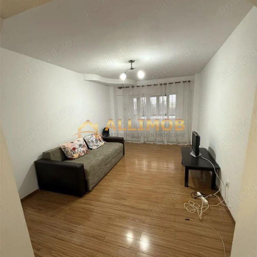 Inchiriere apartament 3 camere in Ploiesti, zona 9 Mai - Fotografie 1