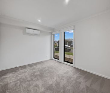 Modern 3-Bedroom Townhouse - Photo 5