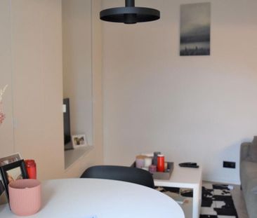 Appartement te huur in Hasselt voor € 800 met 1 slaapkamer - Foto 2