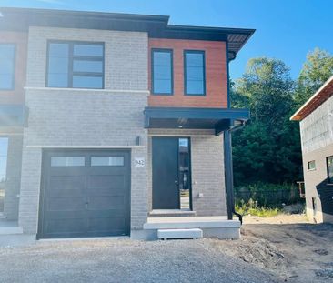 For Lease - 942 Robert Ferrie Drive, Kitchener, Ontario - Photo 2